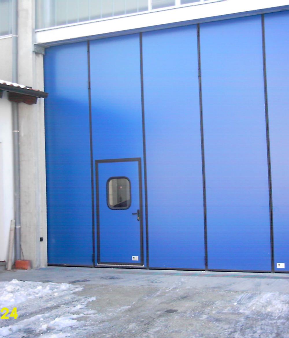 Portoni Industriali a Libro Pastore - Securvip con Guida Inferiore