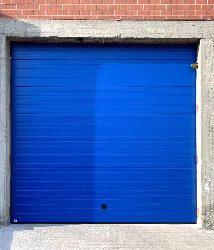 Portoni sezionali industriali: caratteristiche e sicurezza 